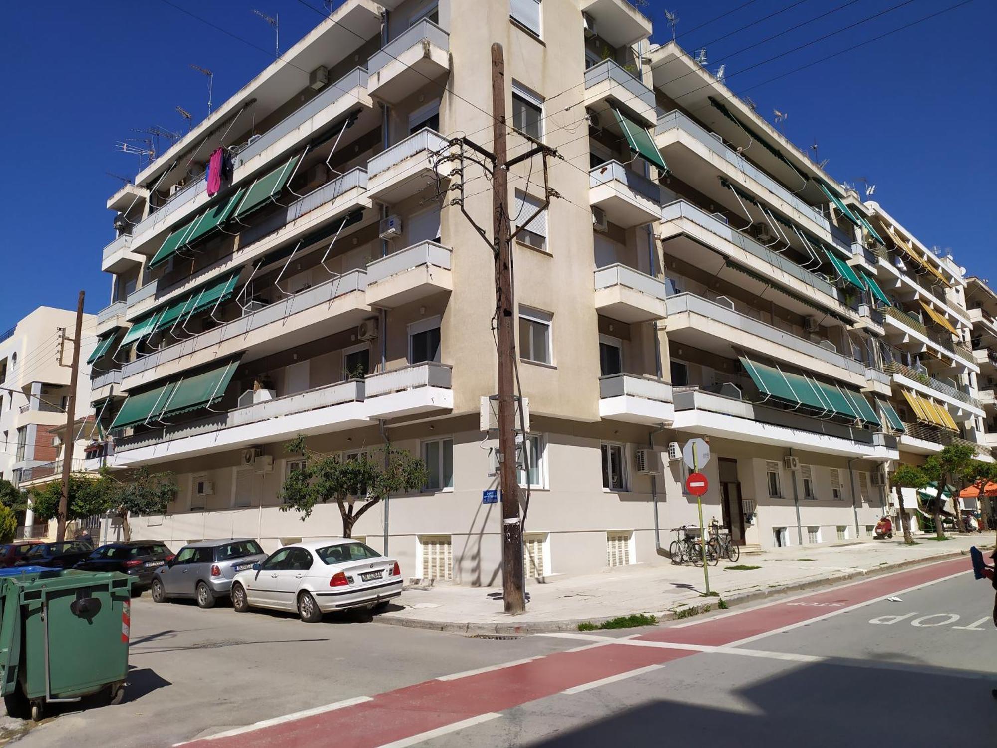 Anna'S Flat No2- 2 Bedroom Apartment Volos Buitenkant foto